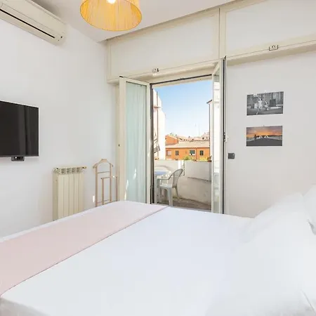 Quieto Vicino Stazione E Metropolitana