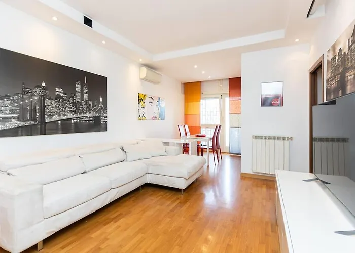 Quieto Vicino Stazione E Metropolitana