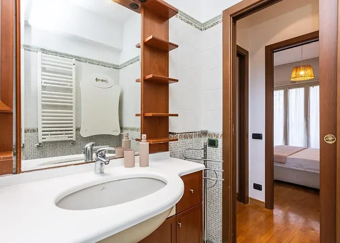 Quieto Vicino Stazione E Metropolitana * Rom